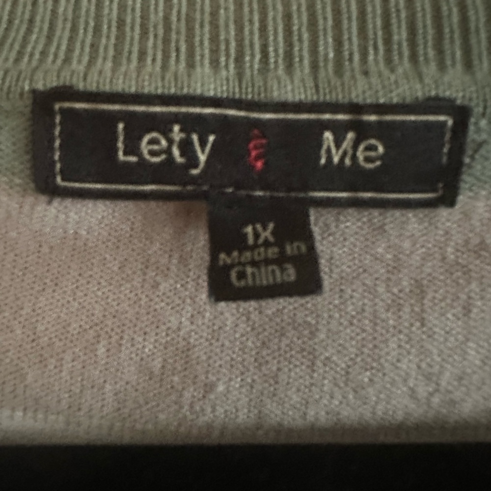 Lety & Me Green and Gray Sweater